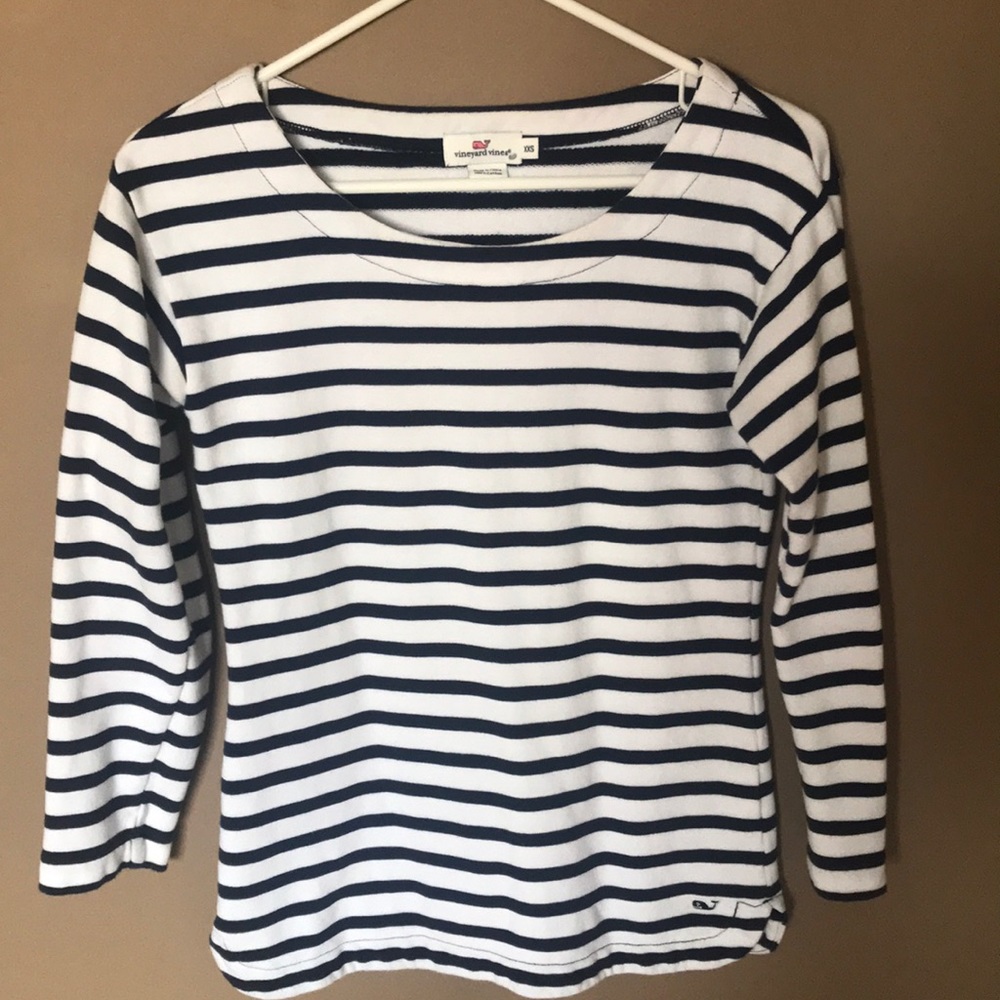 Vineyard Vines Quarter length sleeve